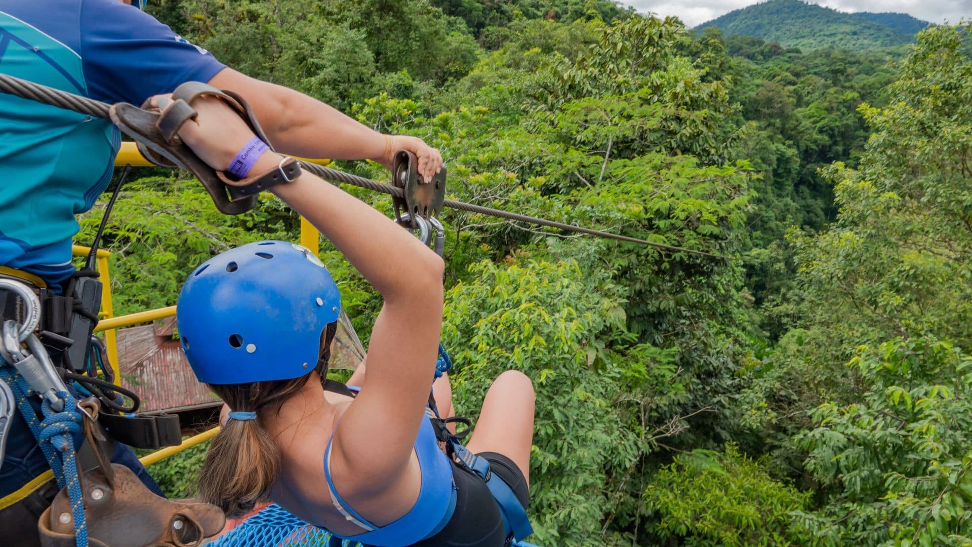 La Fortuna Waterfall Extreme Zipline